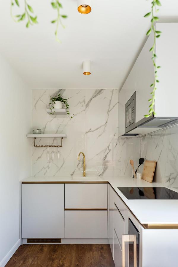 Designer Apartment In The City Center Cluj-Napoca Eksteriør billede