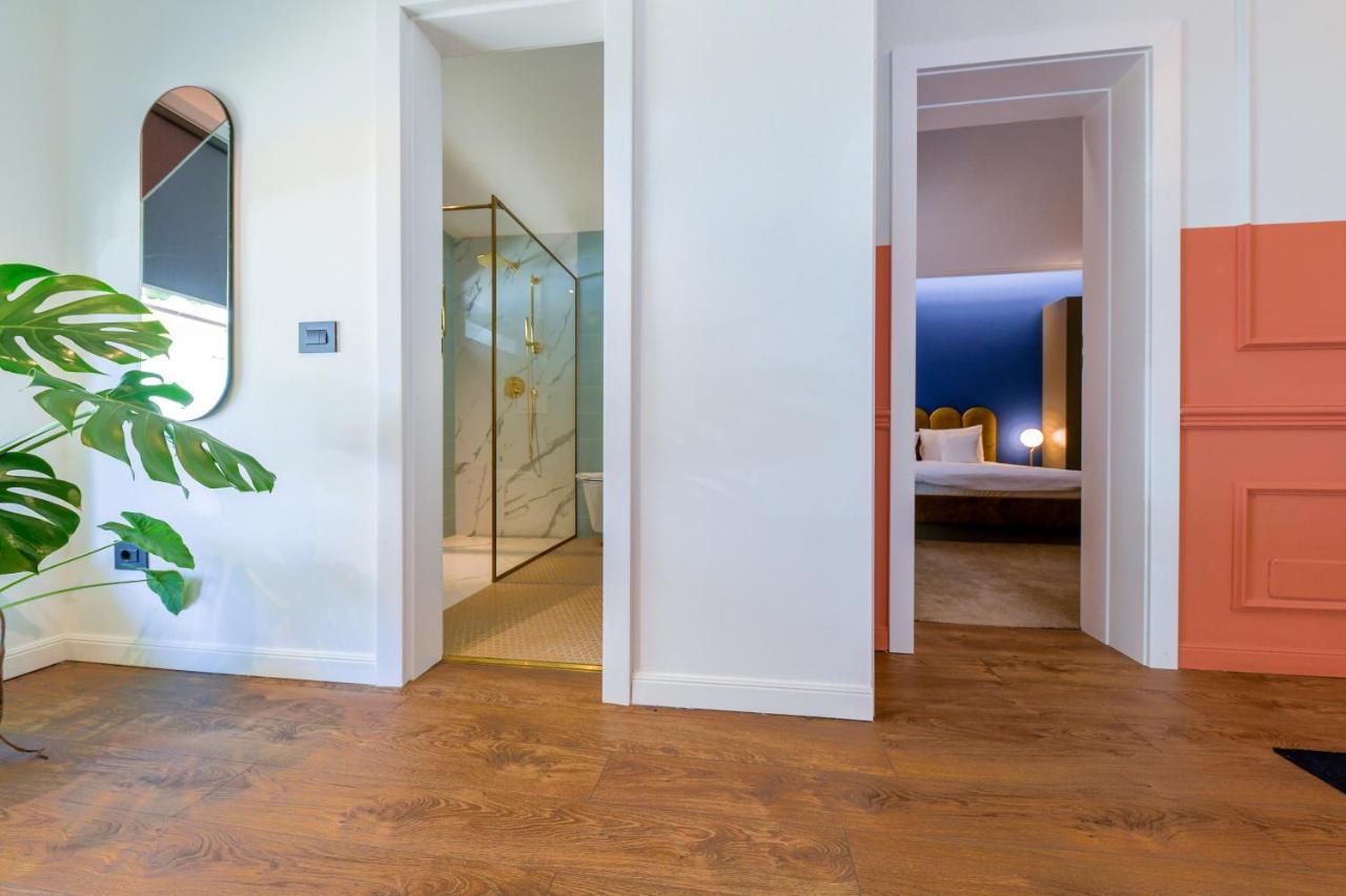 Designer Apartment In The City Center Cluj-Napoca Eksteriør billede